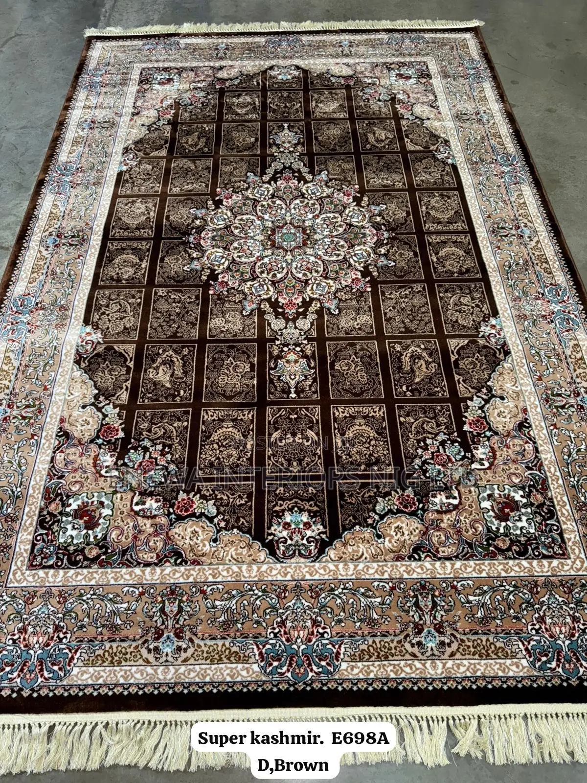 Brown Color Arabian Center Rug