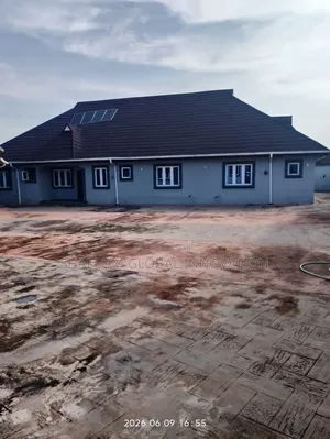 2bdrm Block of Flats in Lakuru, Akobo for rent
