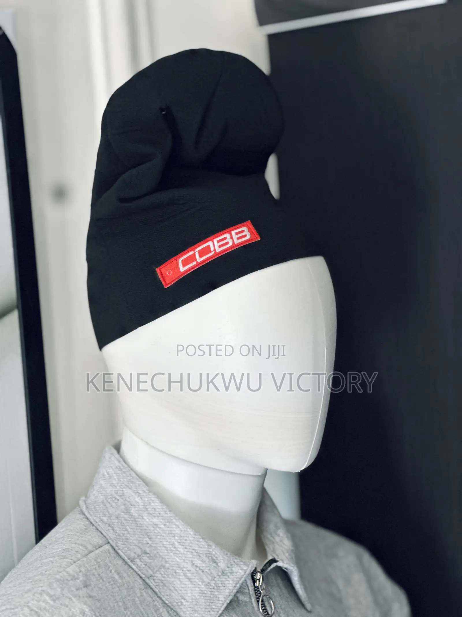 Zipper Sweater With Cap