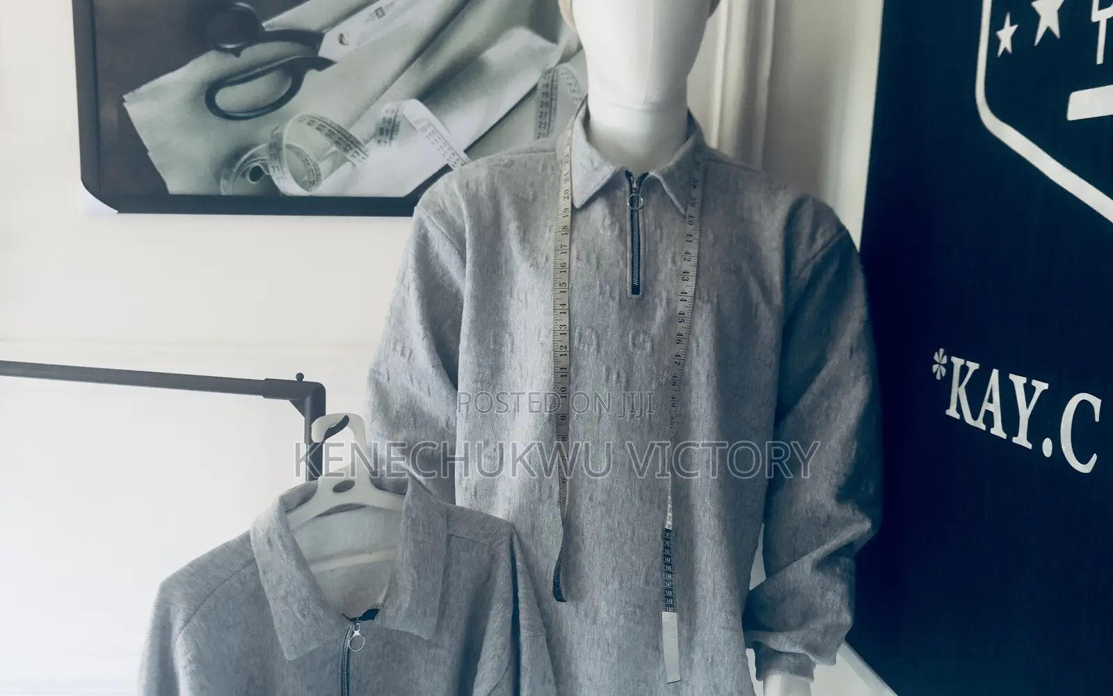 Zipper Sweater With Cap