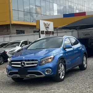 Mercedes-Benz GLA 250 2016 Black