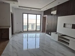 2bdrm Apartment in Lekki Phase 1 for rent