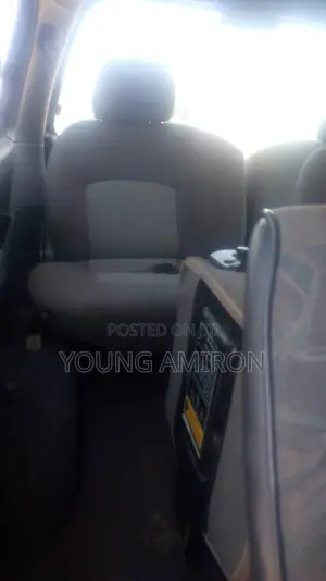 Hyundai H1 2000 Green