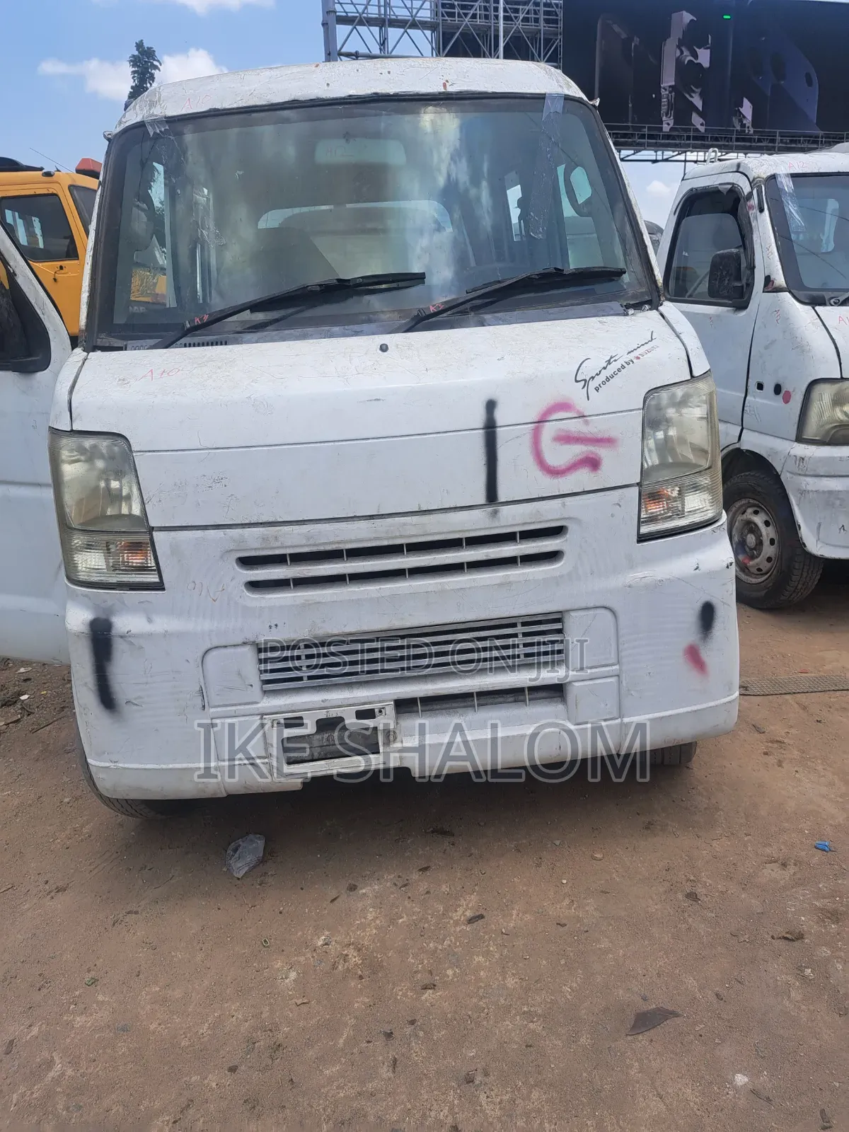 Suzuki Every 2012 White