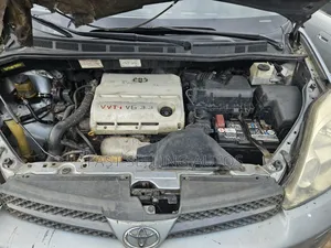 Toyota Sienna 2004 Blue