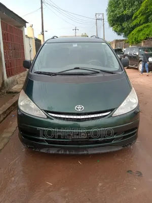 Toyota Previa 2005 Gray