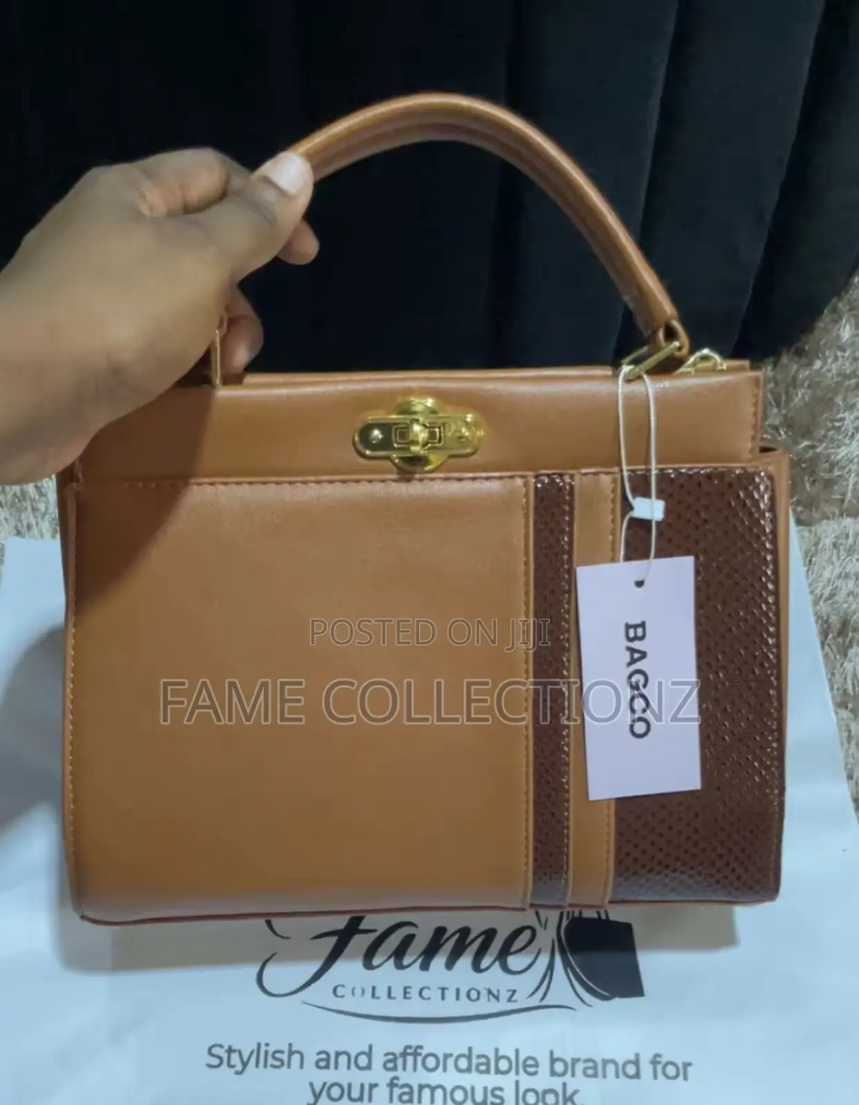 Classy Handbag With a Purse