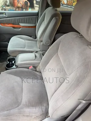 Toyota Sienna 2009 Silver