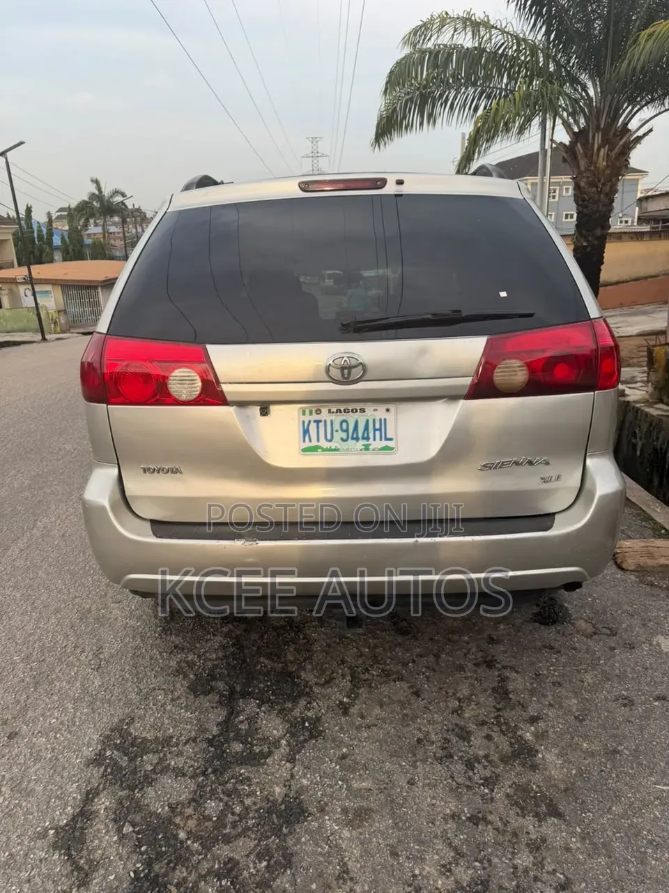 Toyota Sienna 2009 Silver