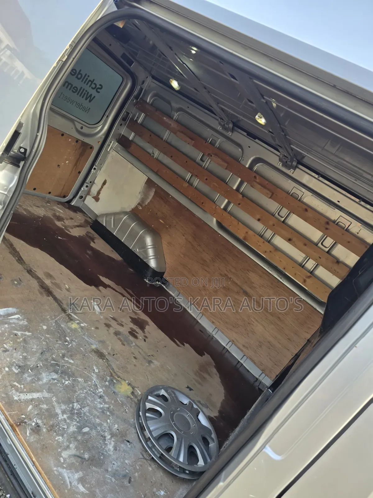 Ford Transit 2010 Silver
