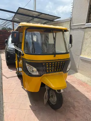 High Quality Brand New Keke Napeps. Best Tricycle in Lagos