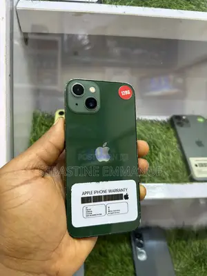 Apple iPhone 13 128 GB Green