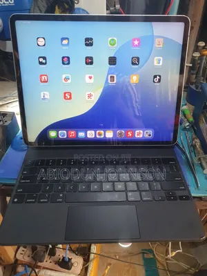 Apple iPad Pro 12.9 (2021) 128 GB Silver