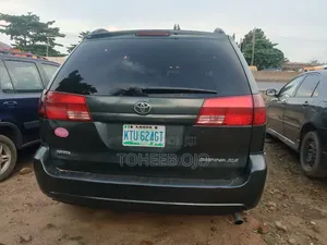 Toyota Sienna 2006 Gray