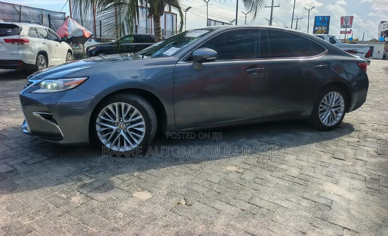 Lexus ES 2013 Gray