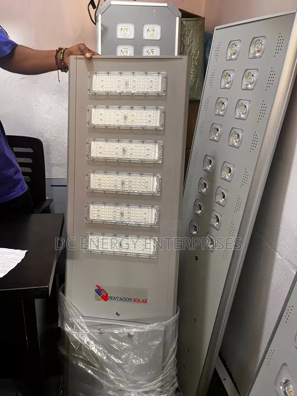 100w Pentagon Solar Street Light