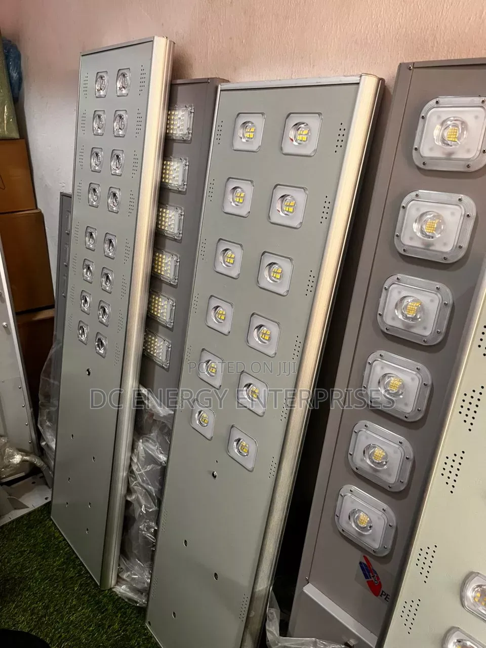 100w Pentagon Solar Street Light
