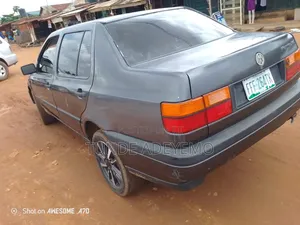 Volkswagen Vento 2000 Gray