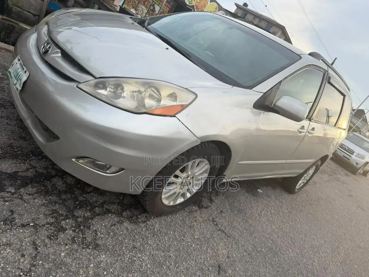 Toyota Sienna 2009 Silver