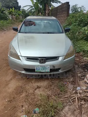 Honda Accord 2003 Silver