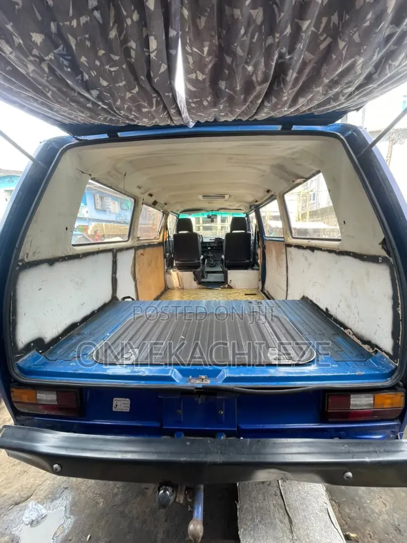 Volkswagen Transporter 2003 Blue