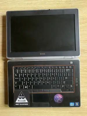 Laptop Dell Latitude 7400 4GB Intel Core i5 HDD 256GB