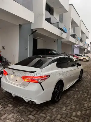 Toyota Camry XSE FWD 2020 White