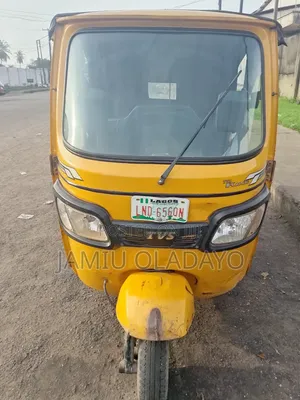 Motorcycle 2023 Yellow