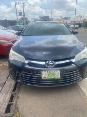 Toyota Camry XLE 4dr Sedan (2.5L 4cyl 6A) 2015 Matt Black