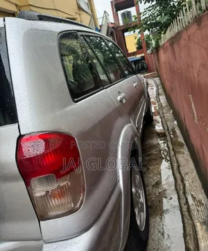 Toyota RAV4 2004 Silver