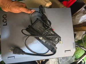 Laptop Lenovo LOQ 15ARP9 12GB AMD Ryzen 5 SSD 512GB