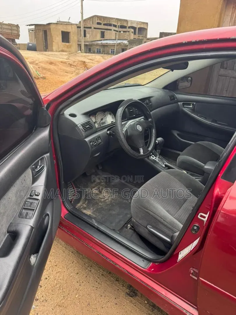 Toyota Corolla 2005 Red