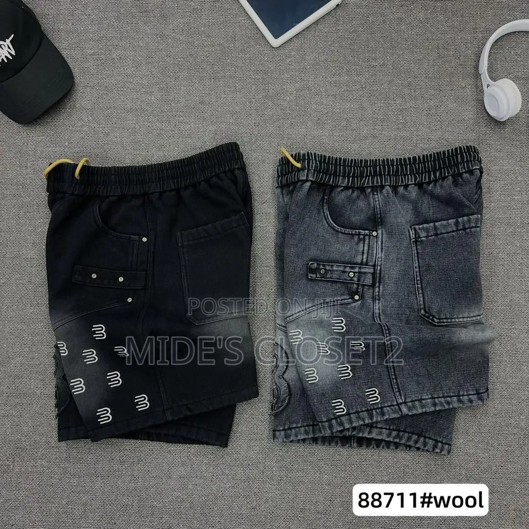 Short Luxury Joggers Jean