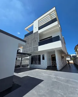 5bdrm Duplex in Lekki Phase 1 for rent
