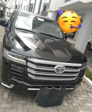 Toyota Land Cruiser 4.6 V8 GX-R 2015 Black