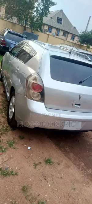 Pontiac Vibe 2010 Silver
