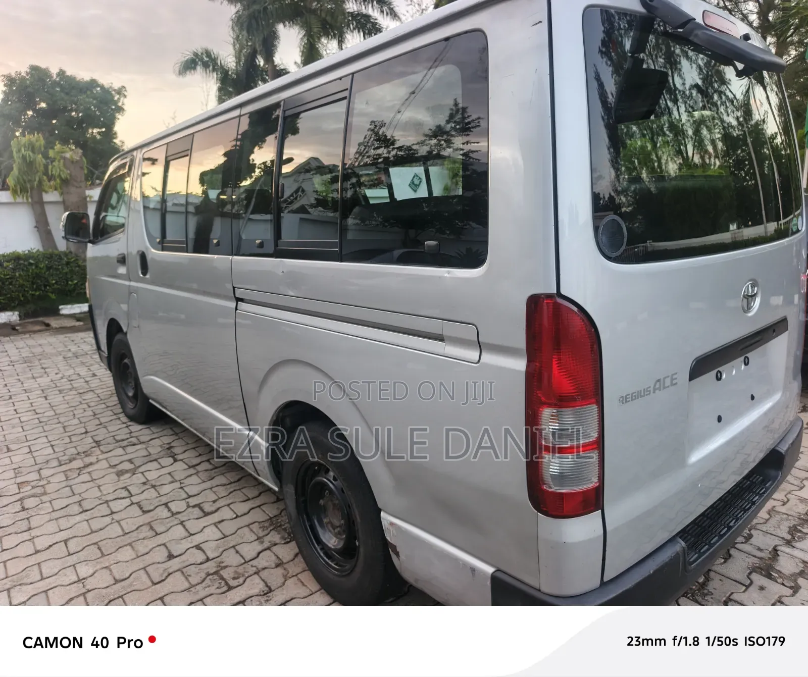 Toyota HiAce 2012 Silver
