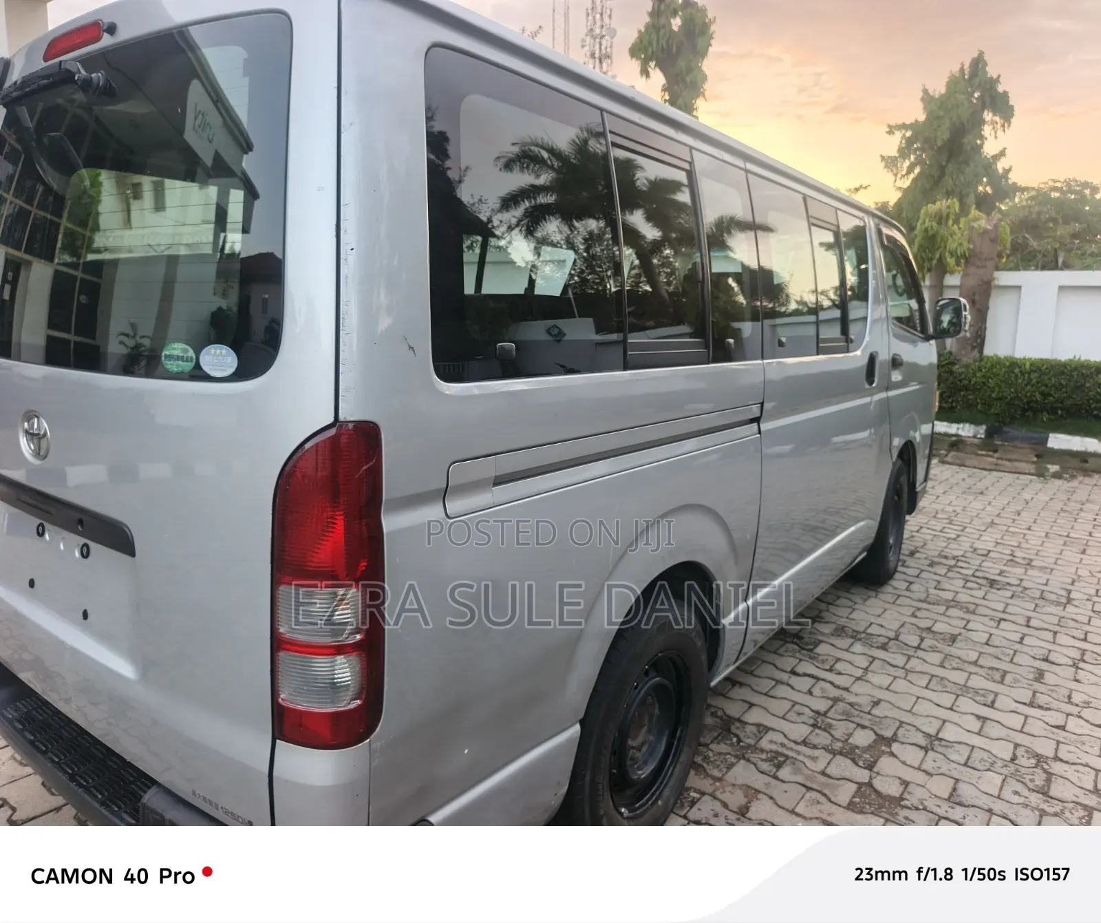 Toyota HiAce 2012 Silver