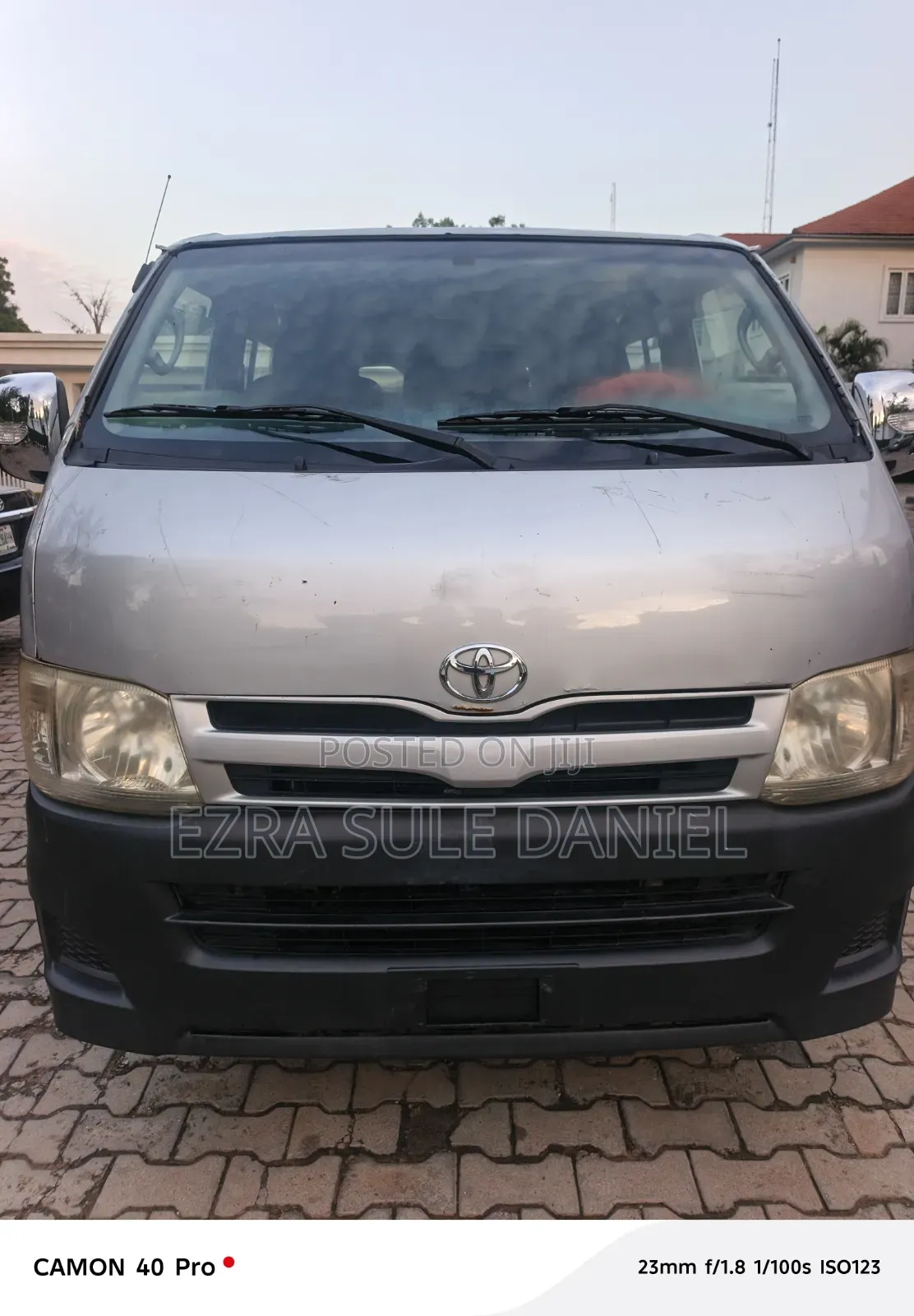 Toyota HiAce 2012 Silver