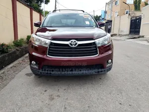 Toyota Highlander Limited Platinum 4dr SUV (3.5L 6cyl 6A) 2014 Burgundy