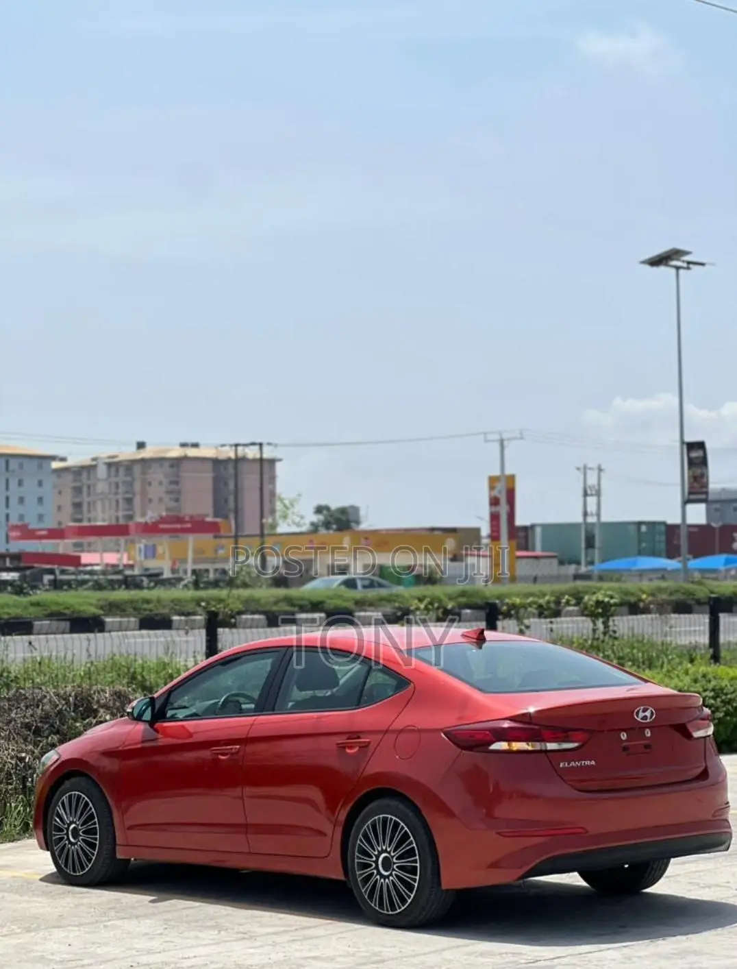 Hyundai Elantra 2017 Red