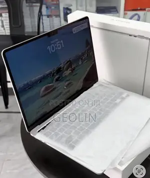 New Laptop Apple MacBook Air 2025 M4 16GB Apple M4 SSD 512GB