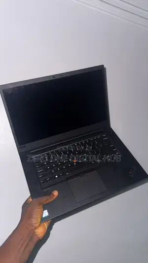 Laptop Lenovo ThinkPad P1 Gen 3 16GB Intel Core i7 SSD 256GB