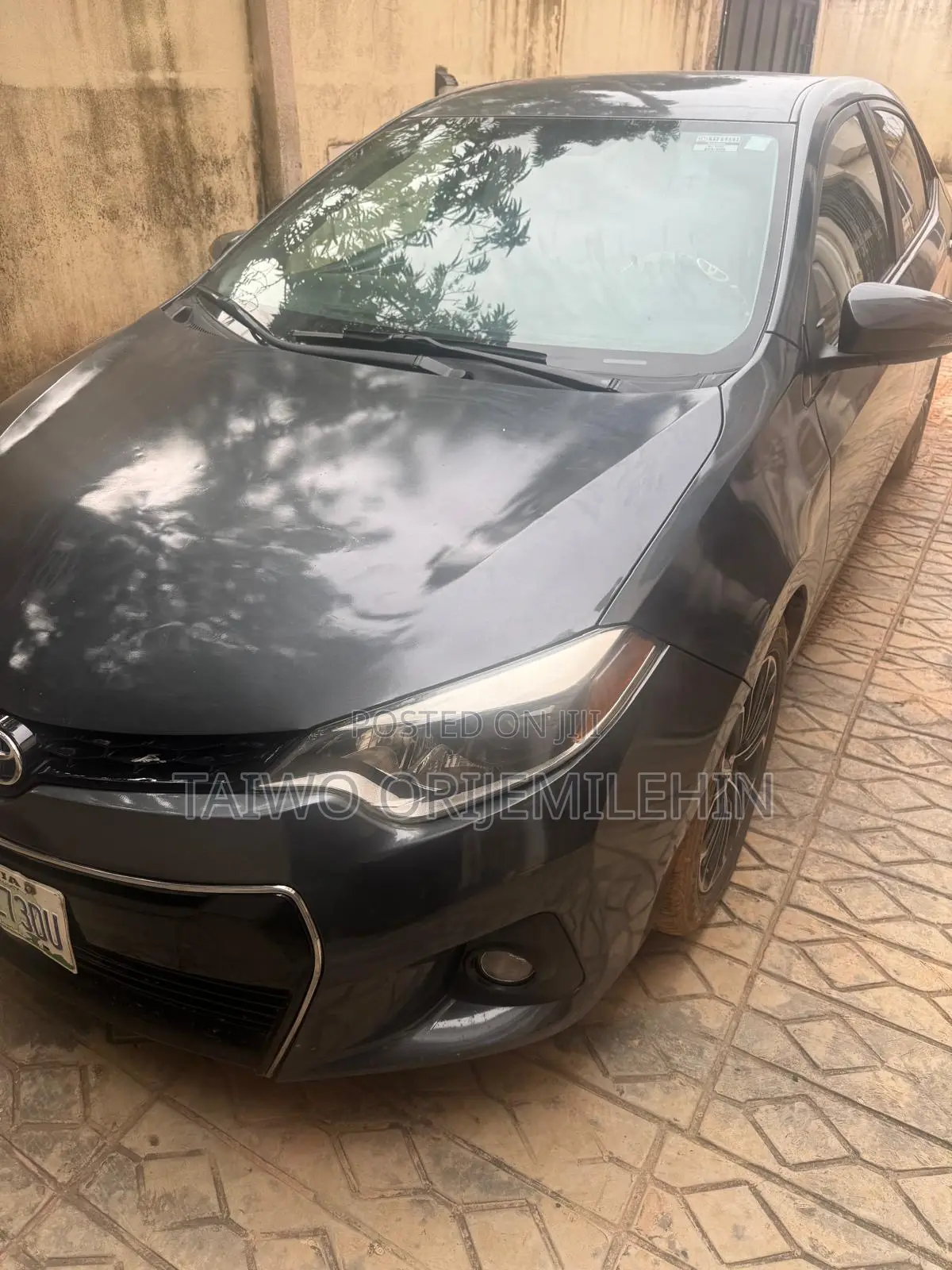 Toyota Corolla 2015 Black