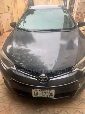Toyota Corolla 2015 Black
