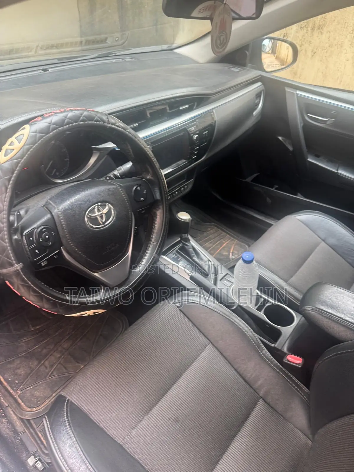 Toyota Corolla 2015 Black