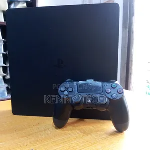 Playstation 4 Slim