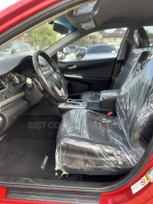 Toyota Camry SE 4dr Sedan (2.5L 4cyl 6A) 2013 Red