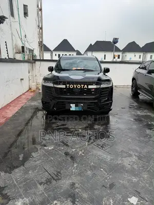 Toyota Land Cruiser 2011 Black