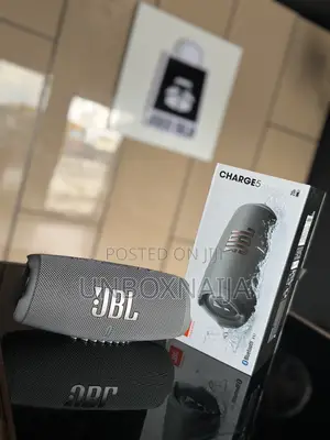 JBL Charge 5